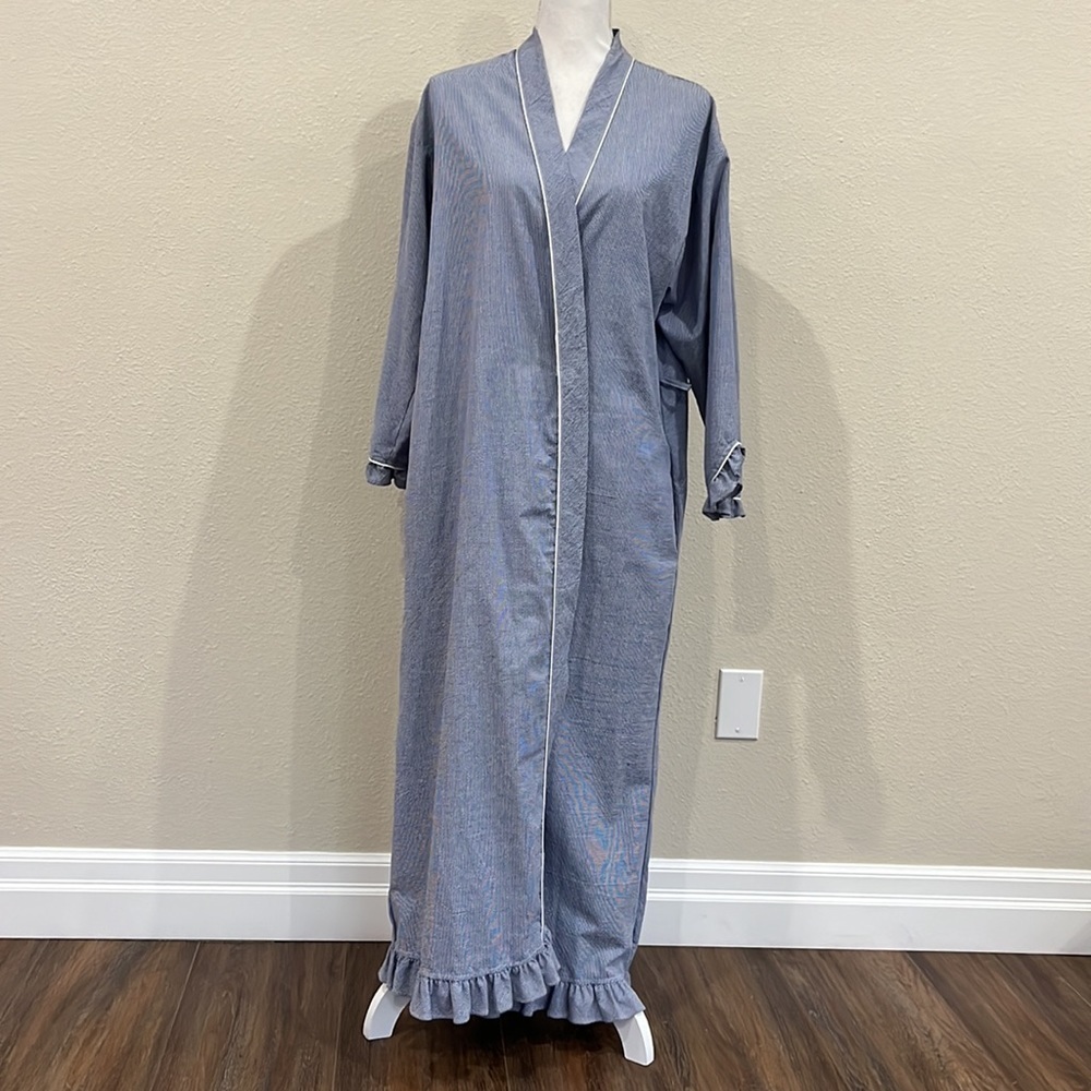 Eileen West Blue & White Gingham-style Print Robe, Missing Belt